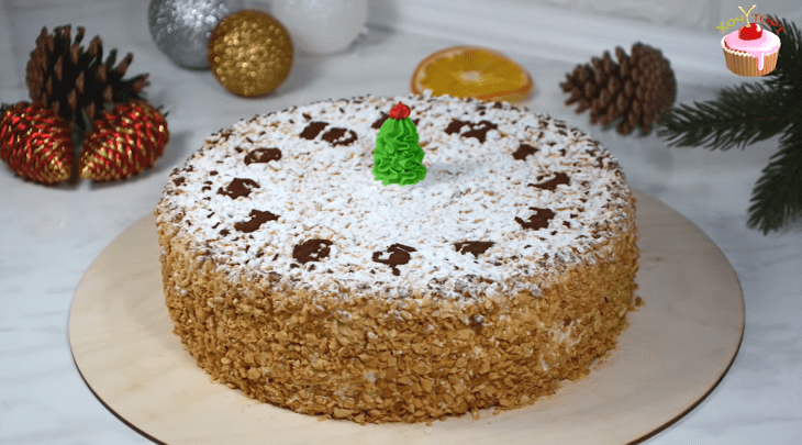 biskvitnyy-tort-s-kremom-sharlott-ideal-nyy-podarok-k-chayu-1-2241578
