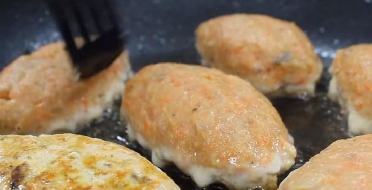 kak-poluchit-tridcat-kotlet-iz-odnoy-skumbrii-7-2857253