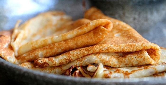 macro-photo-of-delicious-pancakes-with-honey-2
