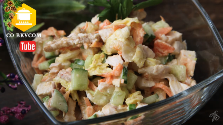 tri-samyh-vkusnyh-salata-s-suharikami-zapomnite-recepty-prigodyatsya-1-3783587